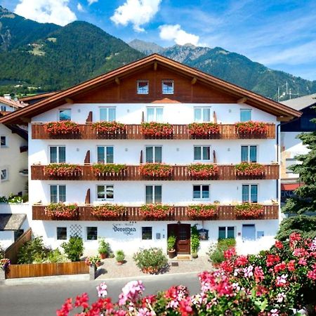 Garni Hotel Dorothea 蒂鲁罗 外观 照片